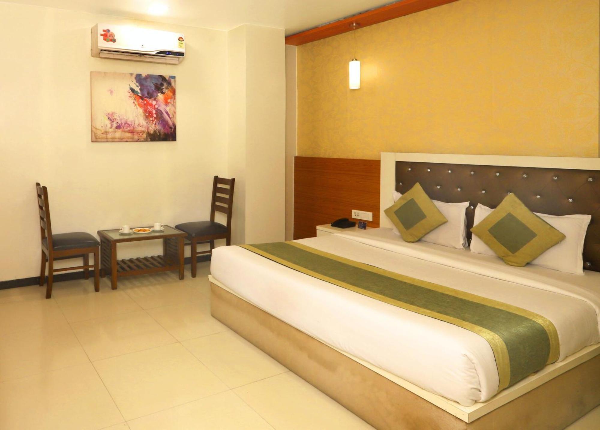 Elite Continental- Near International Airport Andheri East 3* Mumbai (Bombay)